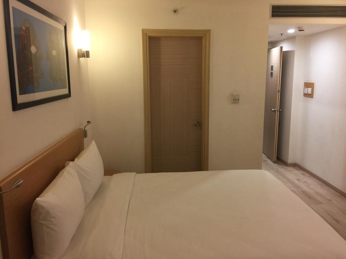Red Fox By Lemon Tree Hotels, Sector 60, Gurugram Gurgaon Luaran gambar